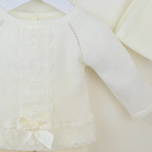 Florence Ivory Outfit